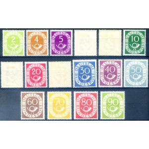 Corno di posta 1951-1952. 4 piccoli valori linguellati.